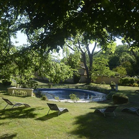 Chateau Rosemont: Family Estate with Pool & Tennis in Médoc Labarde Exterior photo